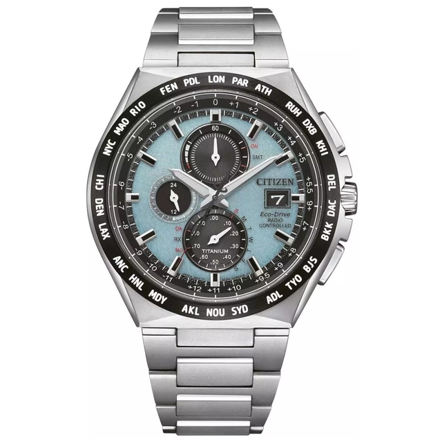 ZEGAREK CITIZEN RADIO CONTROLLED SUPER TITANIUM CHRONOGRAPH