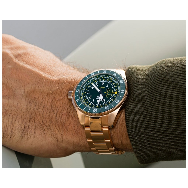 ZEGAREK AVIATOR AIRACOBRA GMT