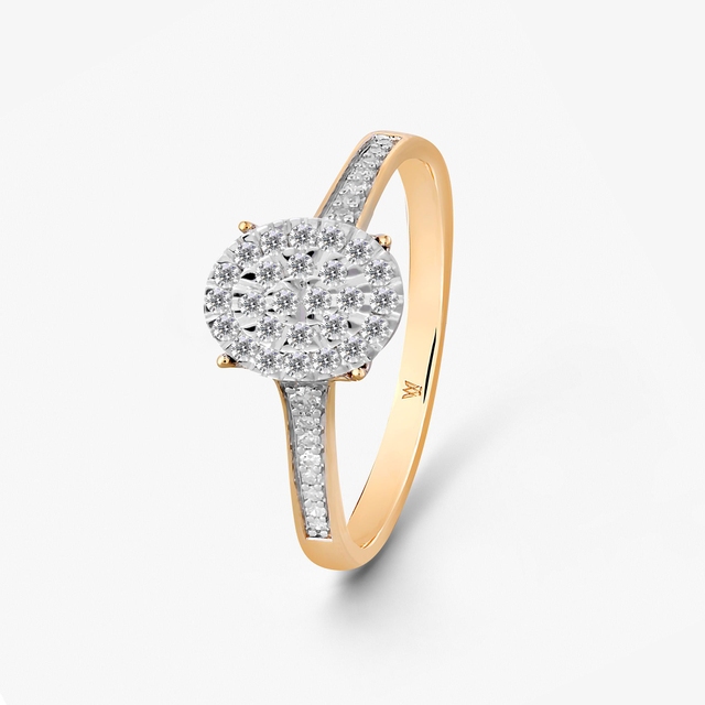 Pierścionek złoty z diamentami