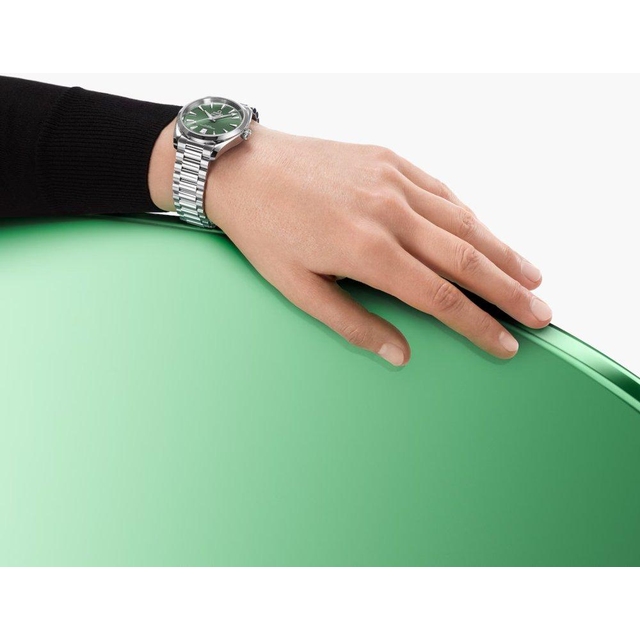 ZEGAREK OMEGA SEAMASTER AQUA TERRA SHADES