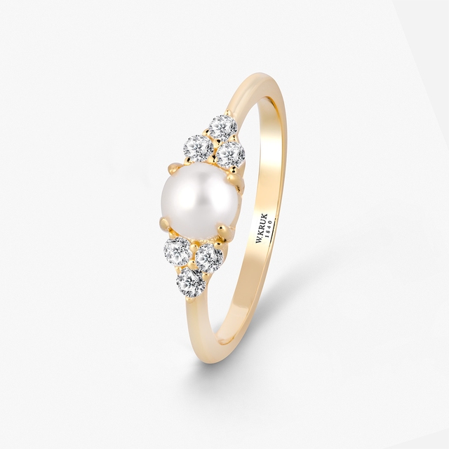 Pierścionek srebrny z perłą