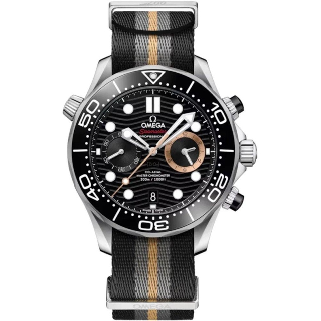 ZEGAREK OMEGA SEAMASTER DIVER 300M 007 FIRST LIGHT