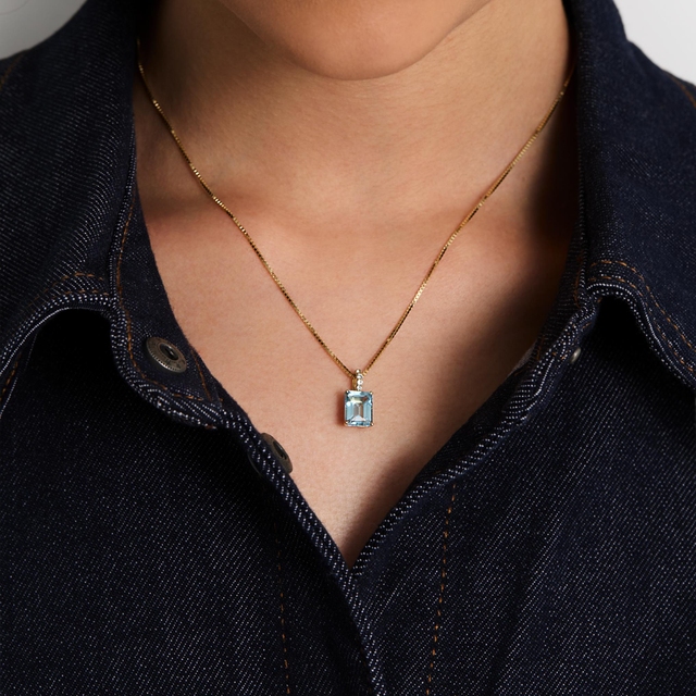 Wisiorek złoty Maria Antonina