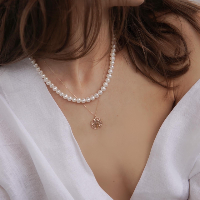 Naszyjnik złoty z motywem drzewa