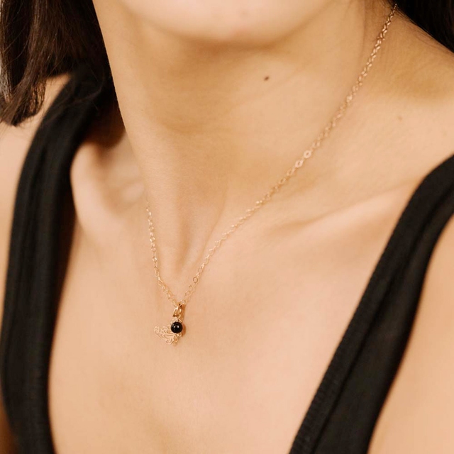 Charms złoty Ginette NY