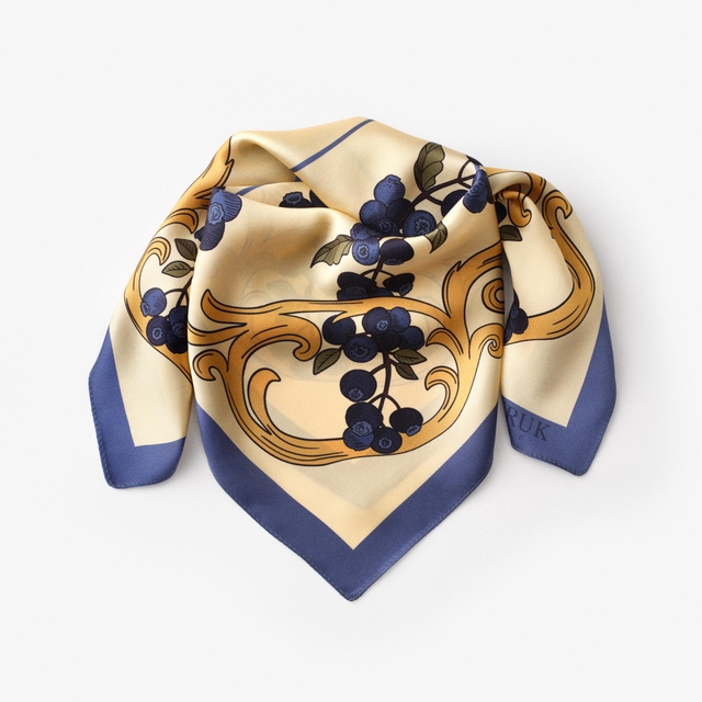 Chusta jedwabna Kwiaty Nocy Borówka