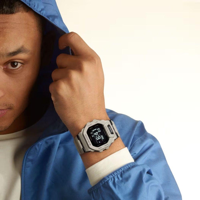 ZEGAREK G-SHOCK G-SQUAD GBD-200 SERIES