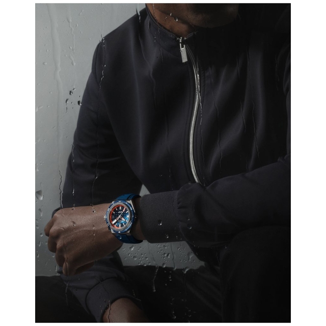 ZEGAREK ZENITH DEFY EXTREME DIVER