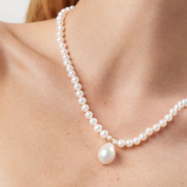 Naszyjnik złoty z perłami