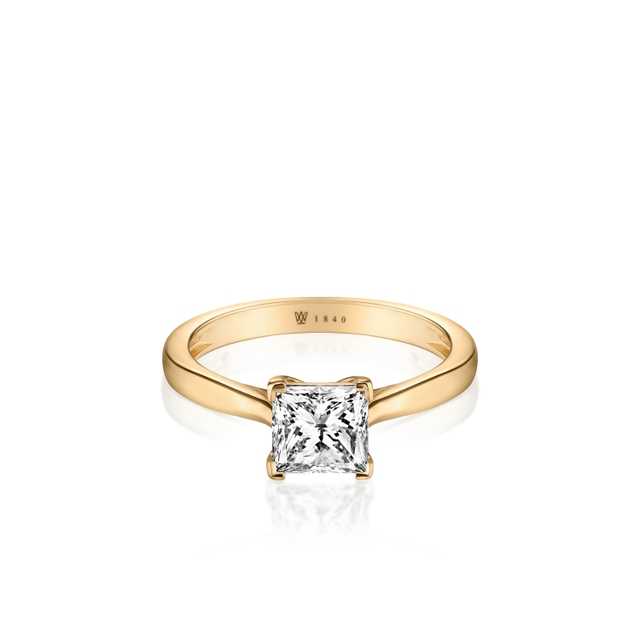 Pierścionek zaręczynowy złoty Niezwykły