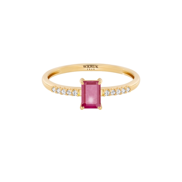 Pierścionek złoty z rubinem Trio