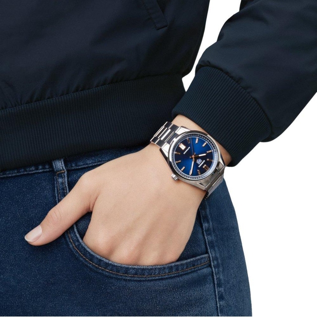 ZEGAREK TAG HEUER CARRERA DATE