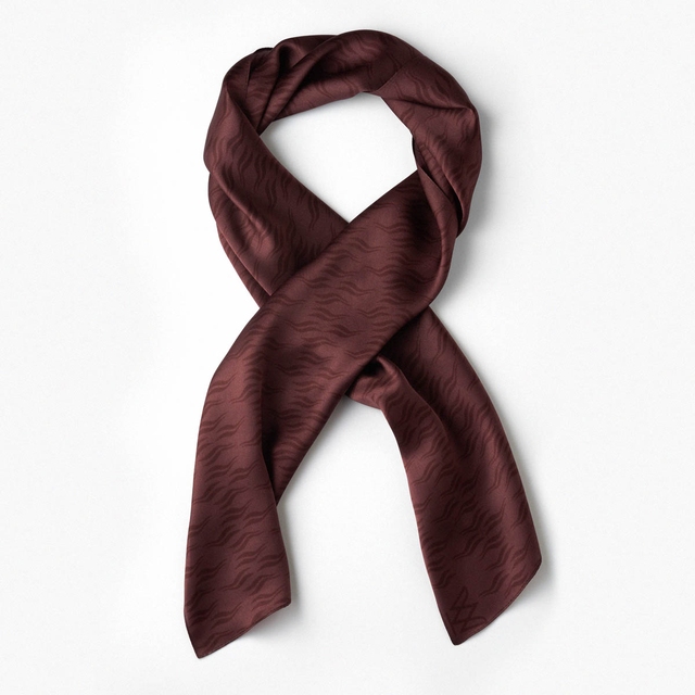 Szal jedwabny Follow