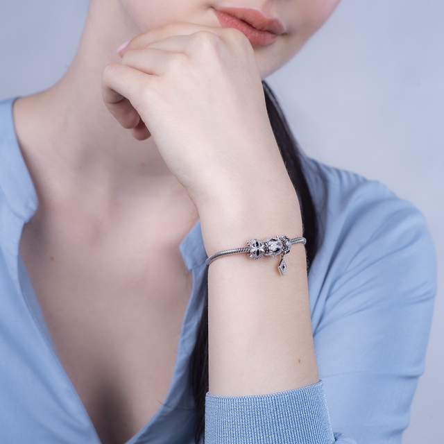 ZAWIESZKA SREBRNA LOVELY BEADS