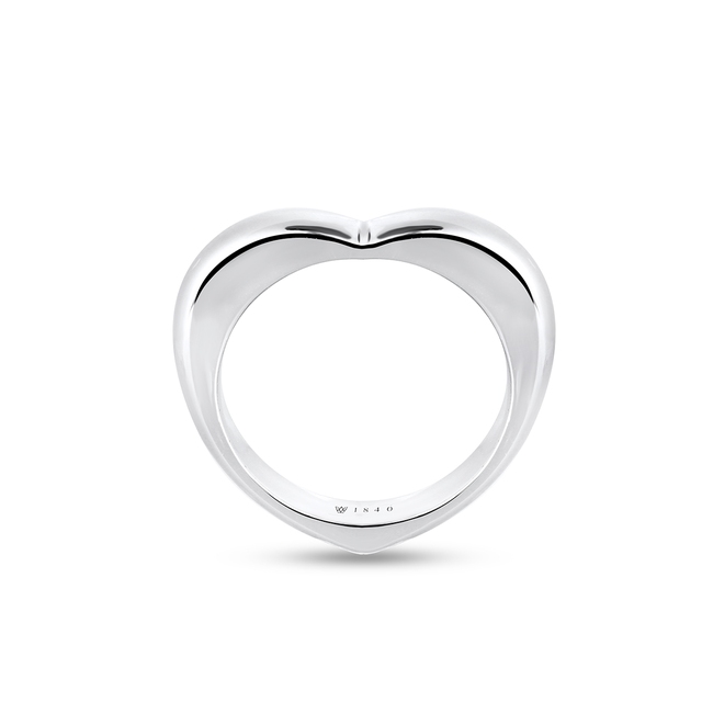 Pierścionek srebrny w kształcie serca