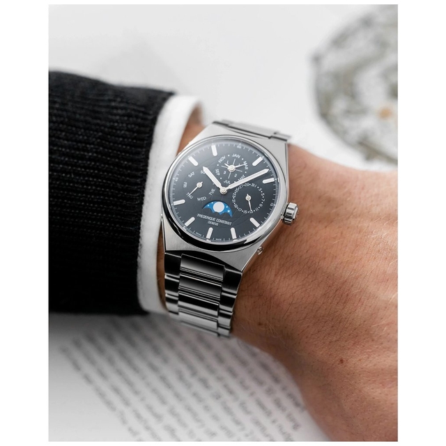 ZEGAREK FREDERIQUE CONSTANT HIGHLIFE PERPETUAL CALENDAR