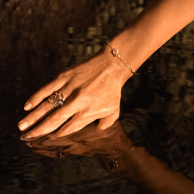 Bransoleta srebrna KOI