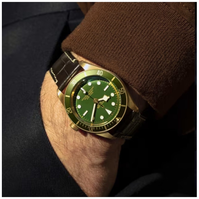 TUDOR BLACK BAY 59 18K