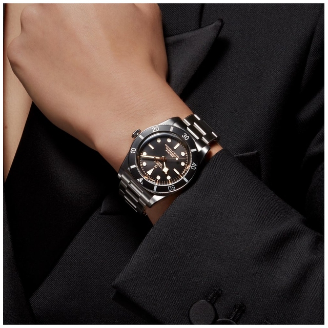 TUDOR BLACK BAY 54