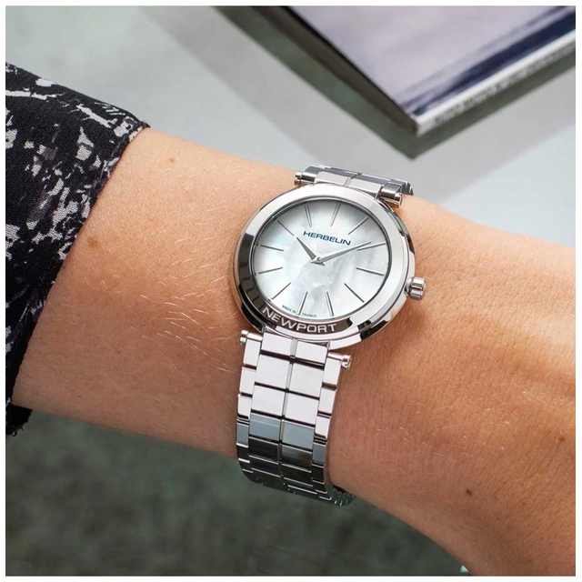 ZEGAREK HERBELIN NEWPORT SLIM