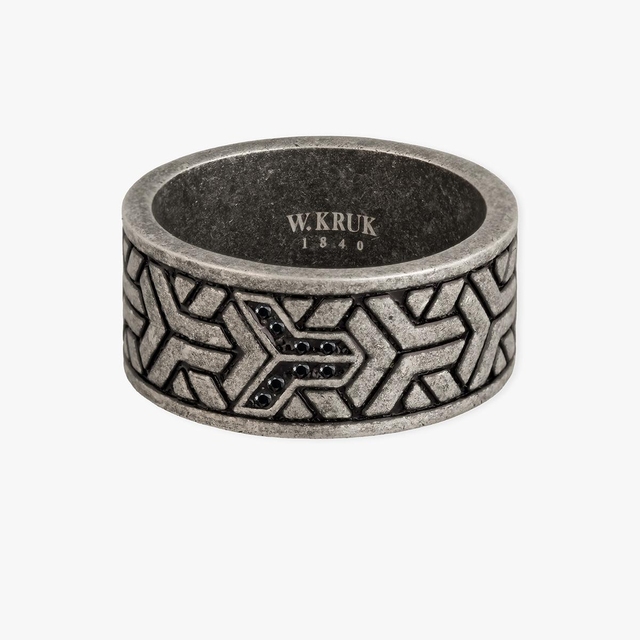 Pierścionek ze stali z czarnymi cyrkoniami