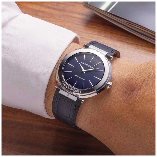ZEGAREK HERBELIN NEWPORT SLIM MECHANICAL