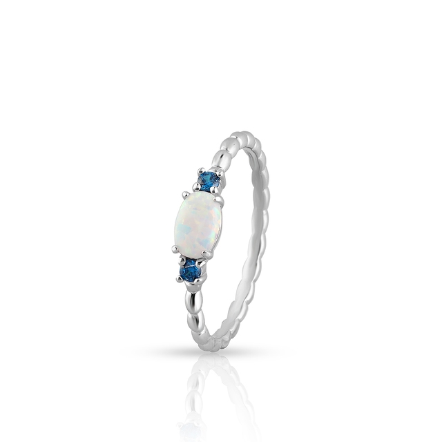 Pierścionek srebrny z opalem i cyrkoniami