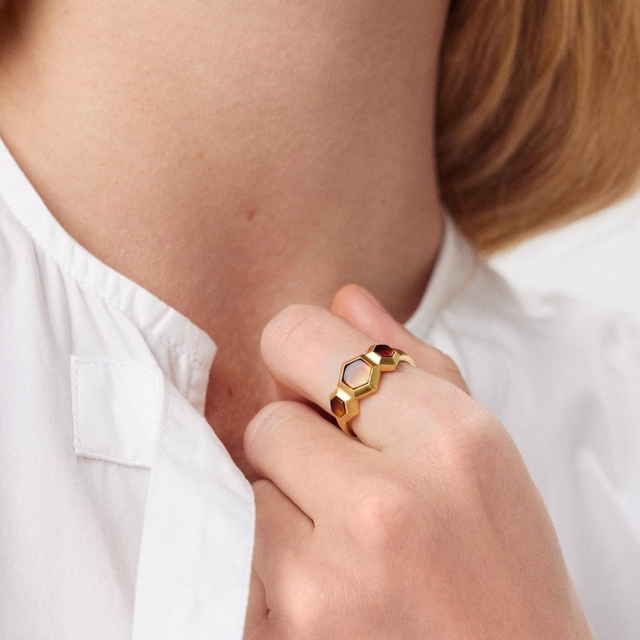 Pierścionek srebrny z bursztynem Miodowa