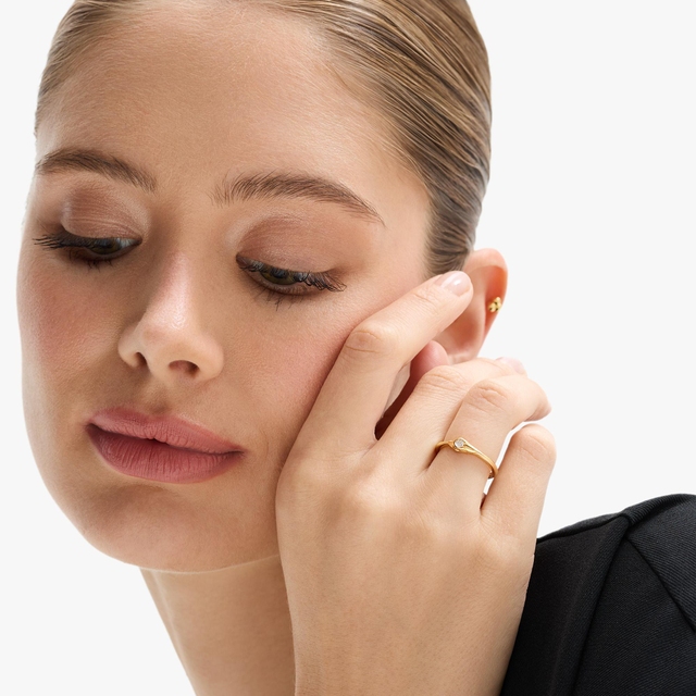 Pierścionek srebrny pozłacany z cyrkonią