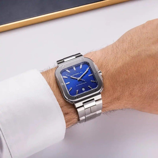 ZEGAREK HERBELIN CAP CAMARAT SQUARE AUTOMATIC
