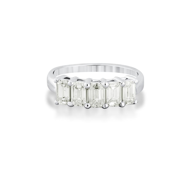 Pierścionek białe złoto z diamentami