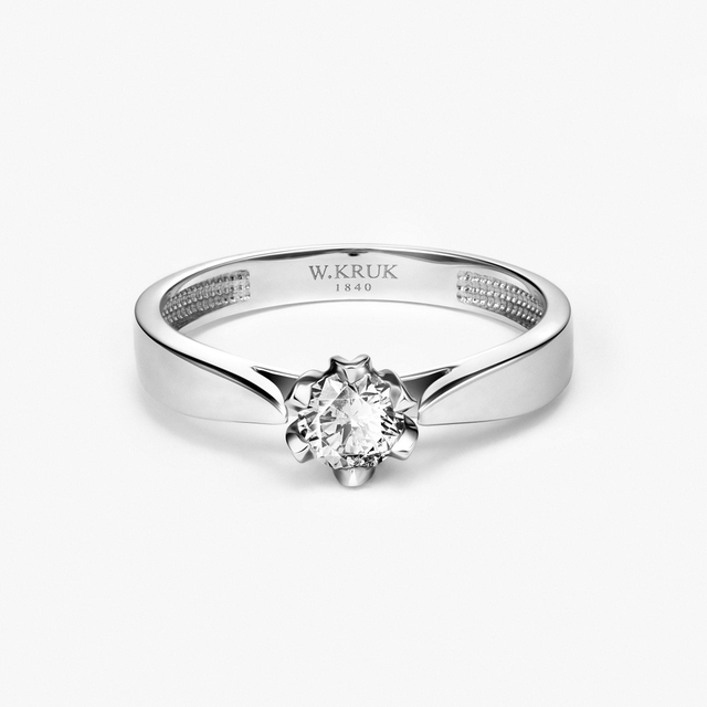 Pierścionek zaręczynowy złoty Romantyczny