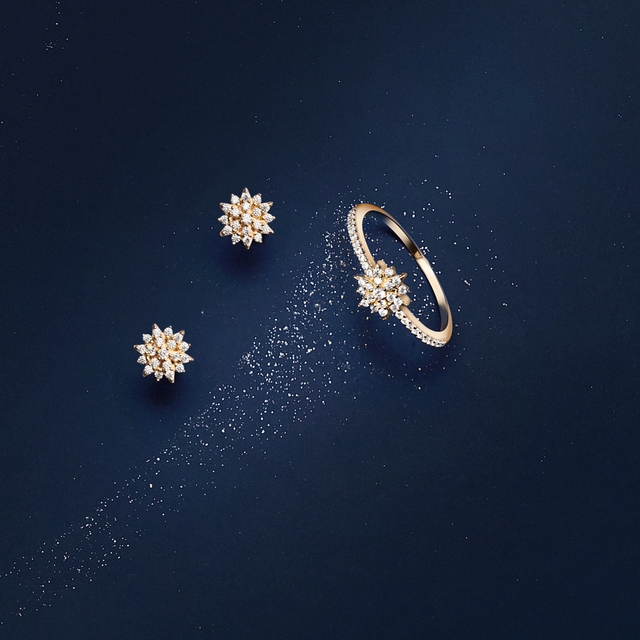 Pierścionek złoty ze złotą gwiazdką