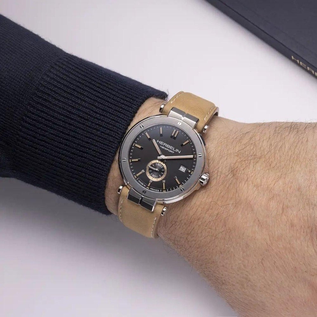 ZEGAREK HERBELIN NEWPORT