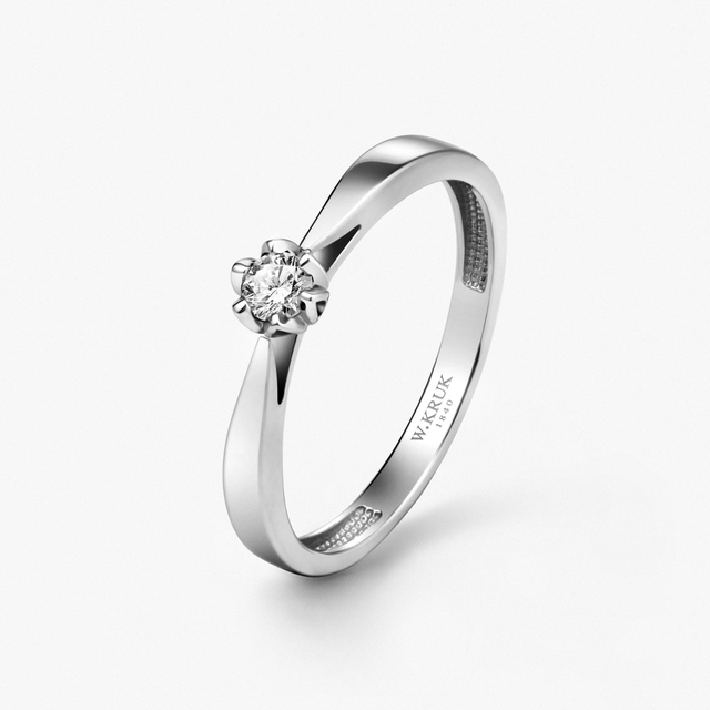 Pierścionek zaręczynowy złoty Romantyczny