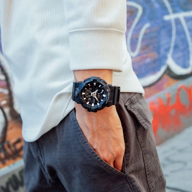 ZEGAREK G-SHOCK ANALOG-DIGITAL GA-700 SERIES