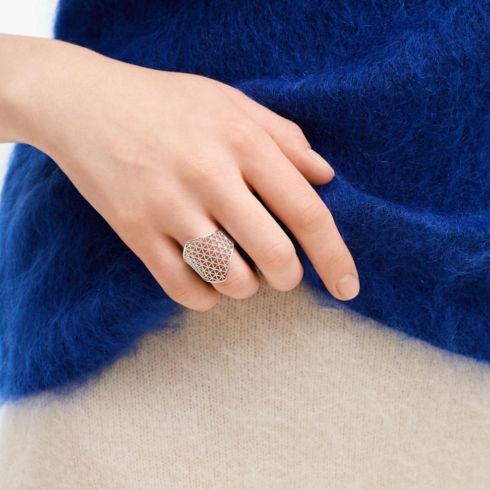 Pierścionek srebrny ażurowy