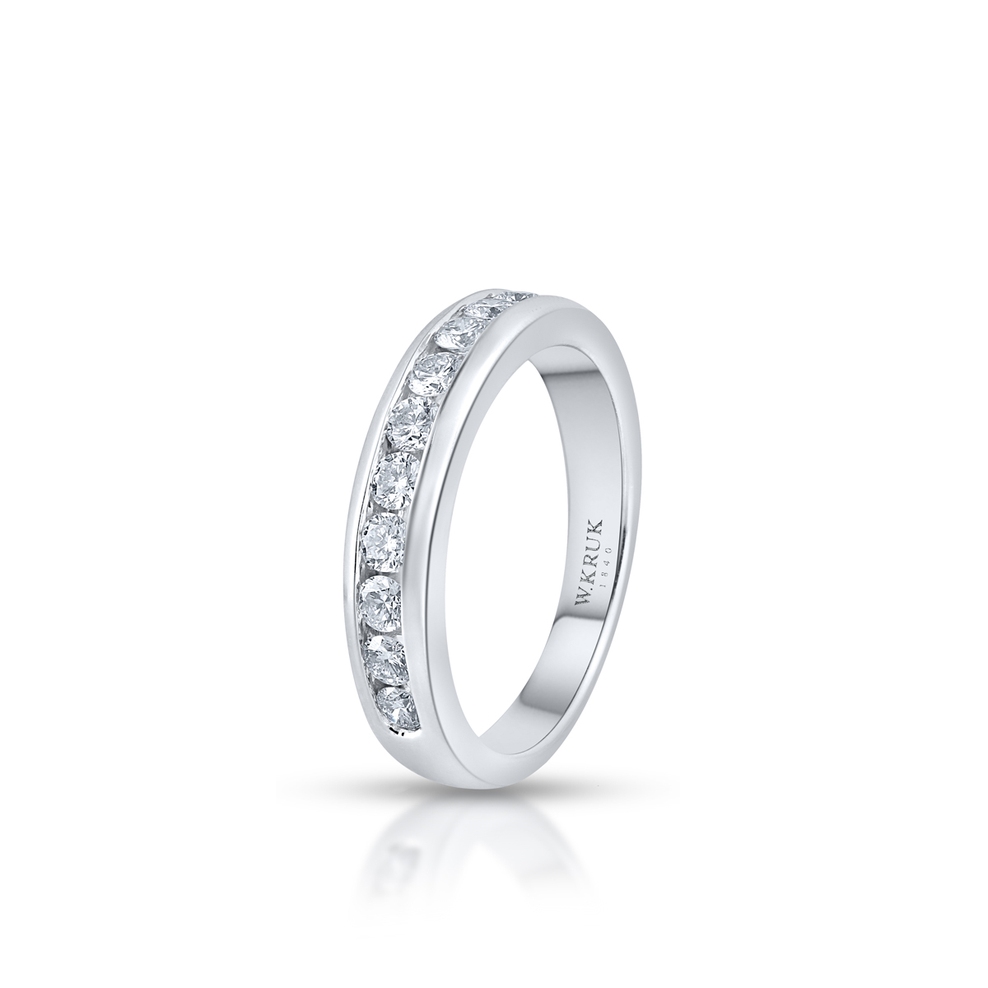 Pierścionek białe złoto z brylantami