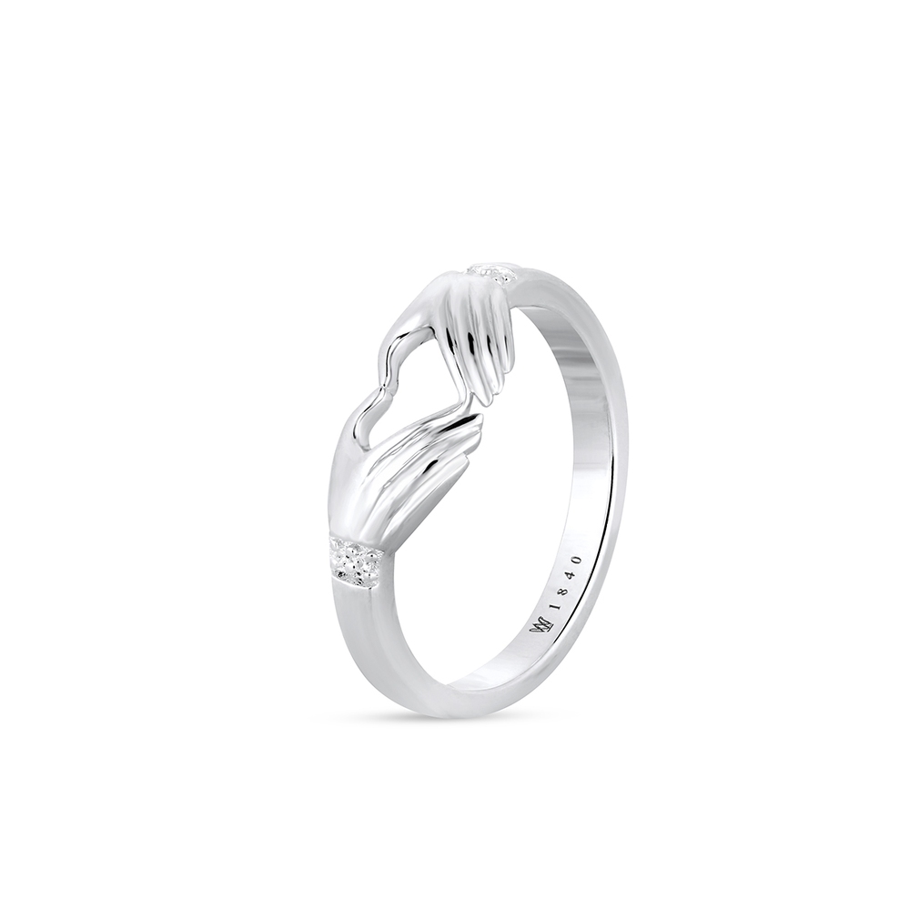 Pierścionek srebrny z motywem serca