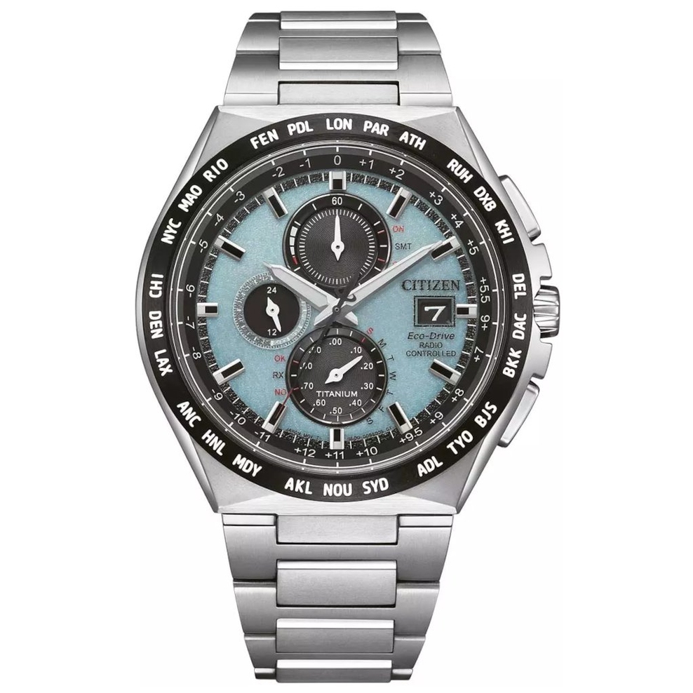 ZEGAREK CITIZEN RADIO CONTROLLED SUPER TITANIUM CHRONOGRAPH