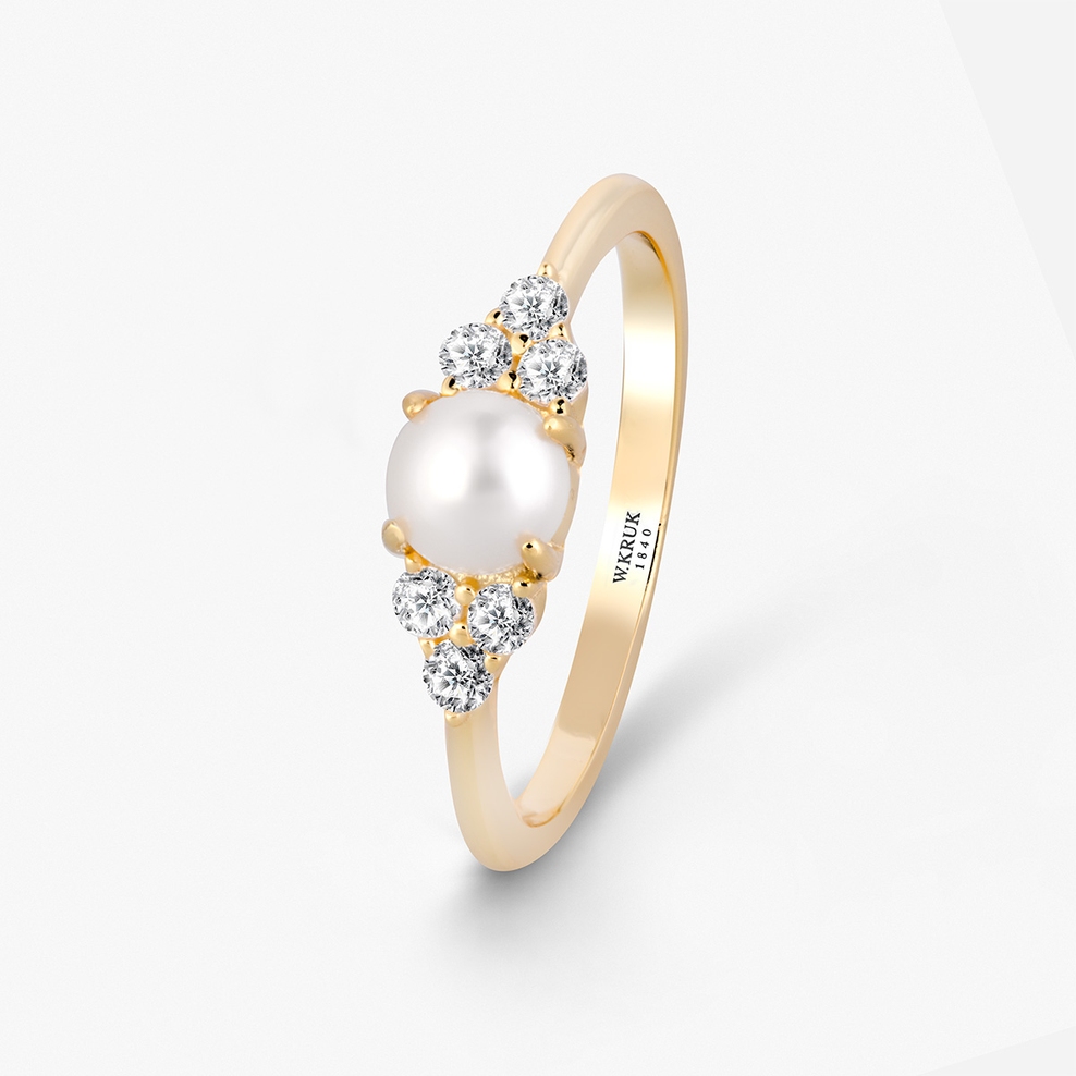 Pierścionek srebrny z perłą