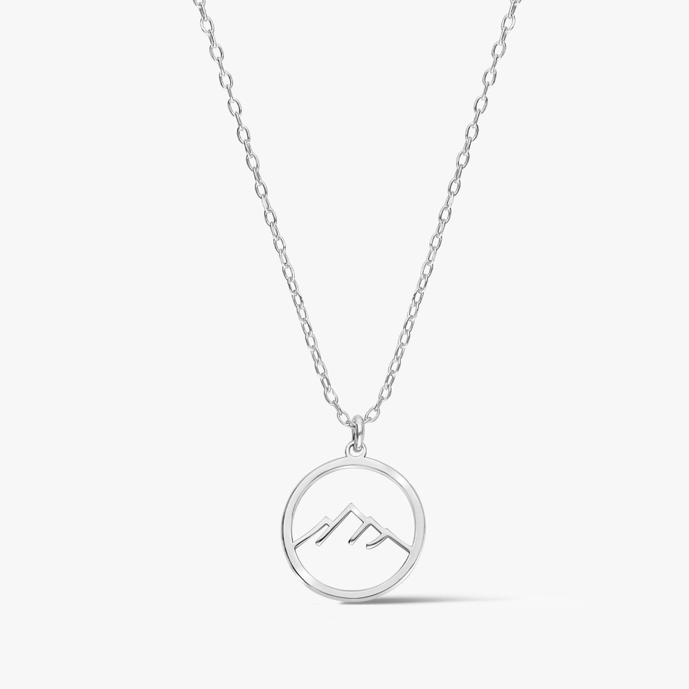 Naszyjnik srebrny z motywem gór