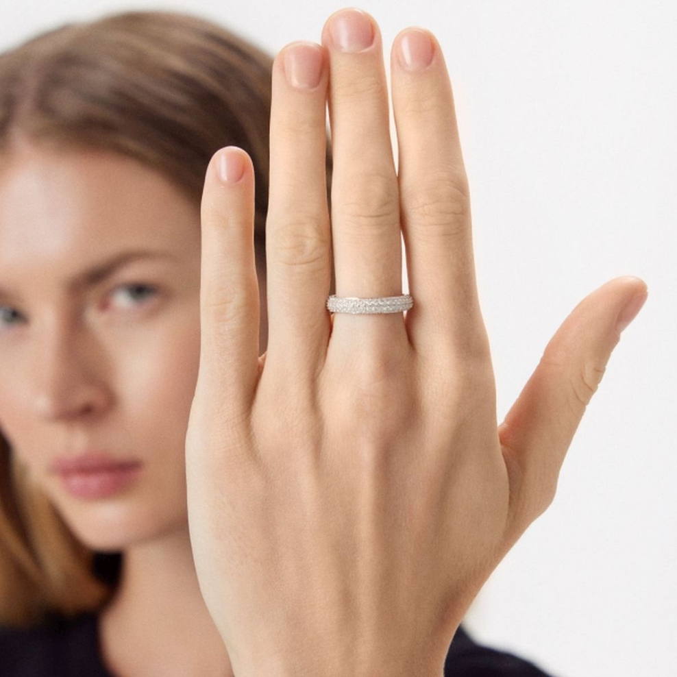 Pierścionek srebrny z cyrkoniami Emblems