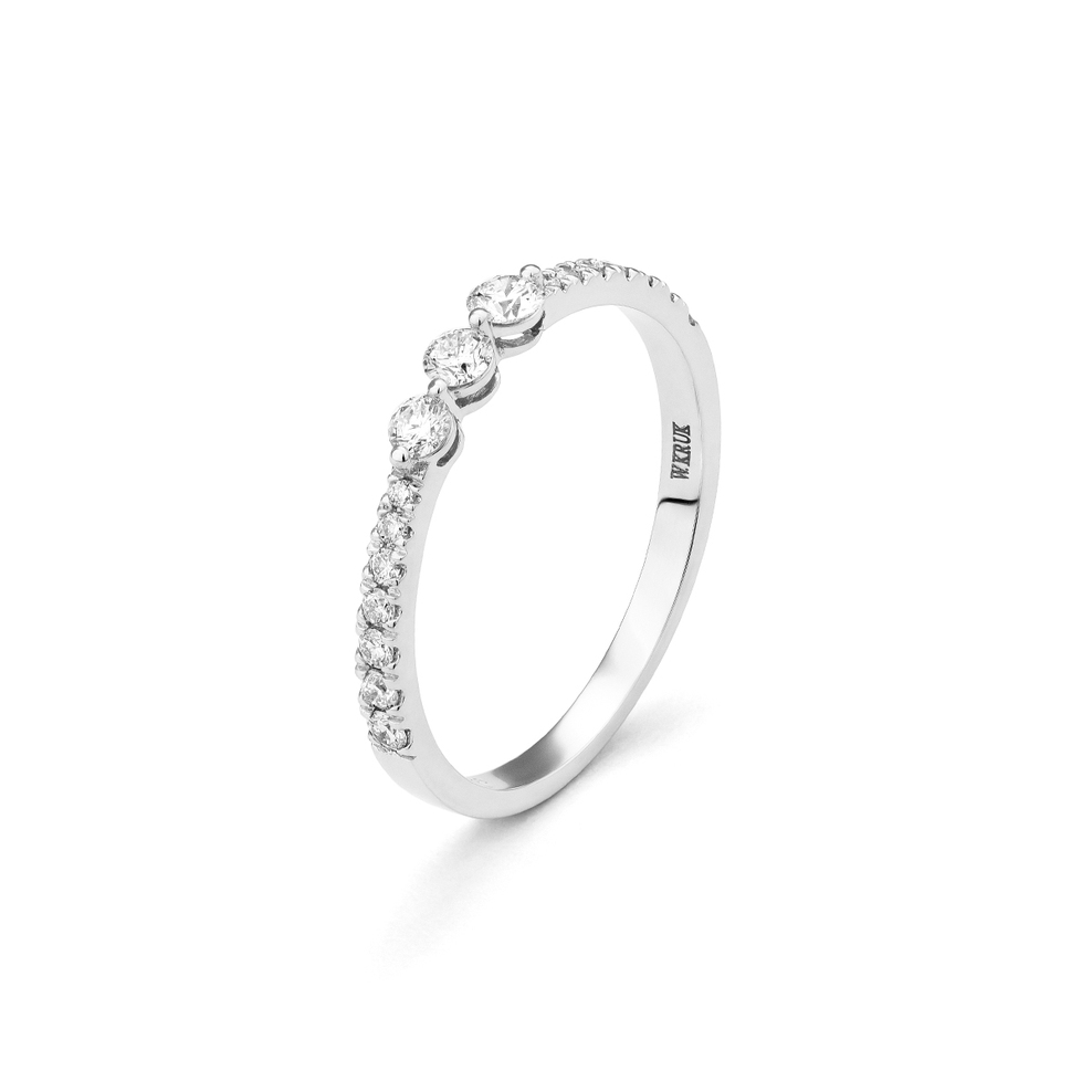 Pierścionek złoty z brylantami