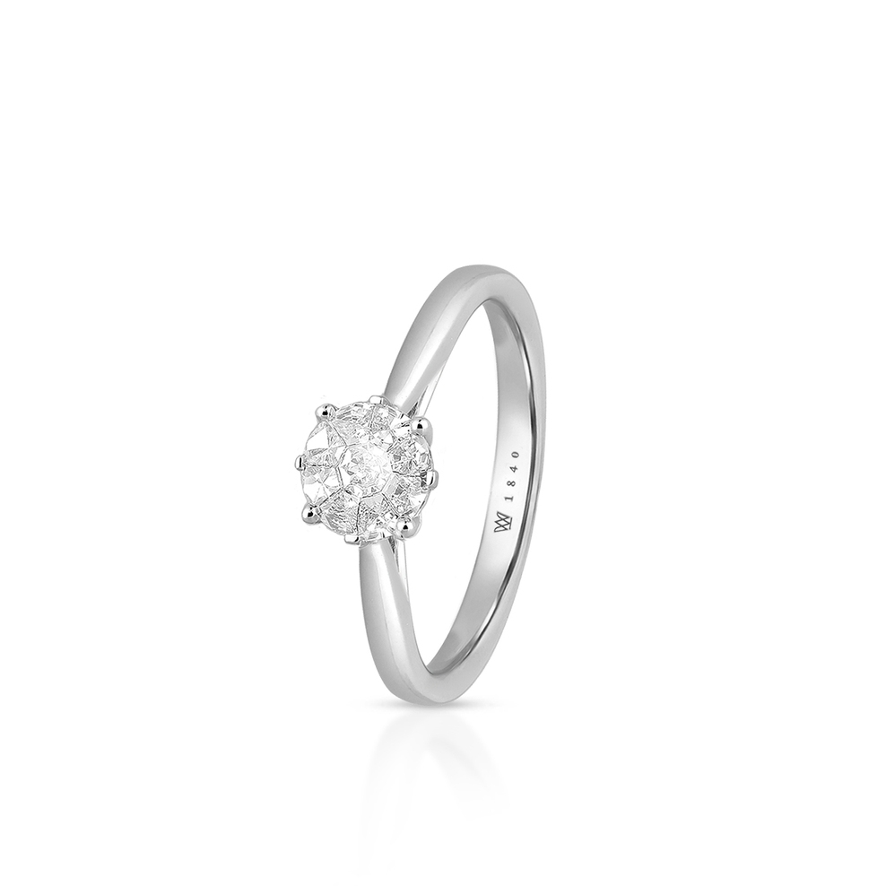 Pierścionek białe złoto z diamentami