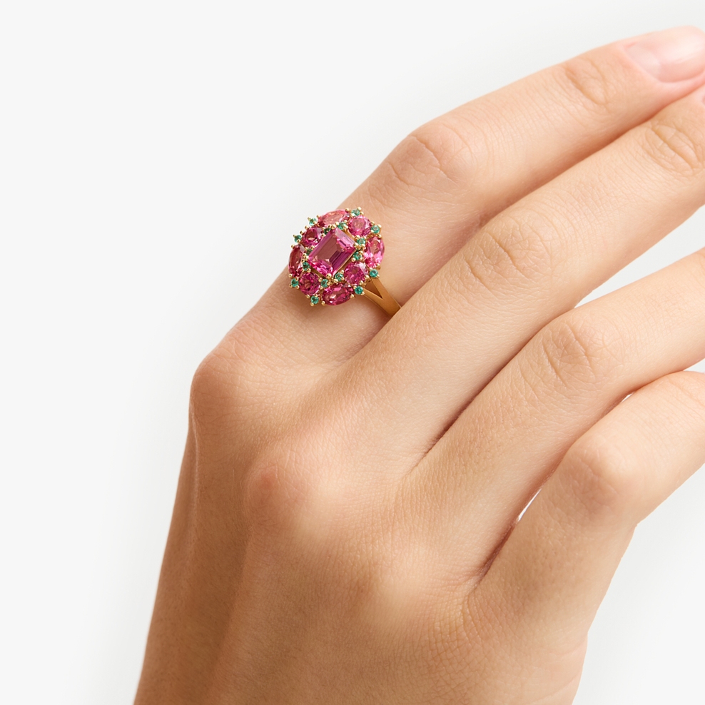 Pierścionek srebrny z różowymi topazami