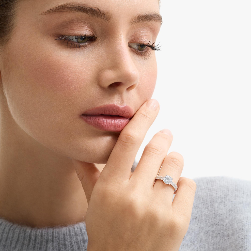 Pierścionek srebrny z cyrkoniami