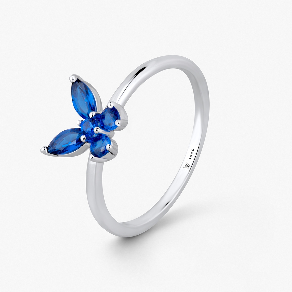 Pierścionek srebrny z motylem