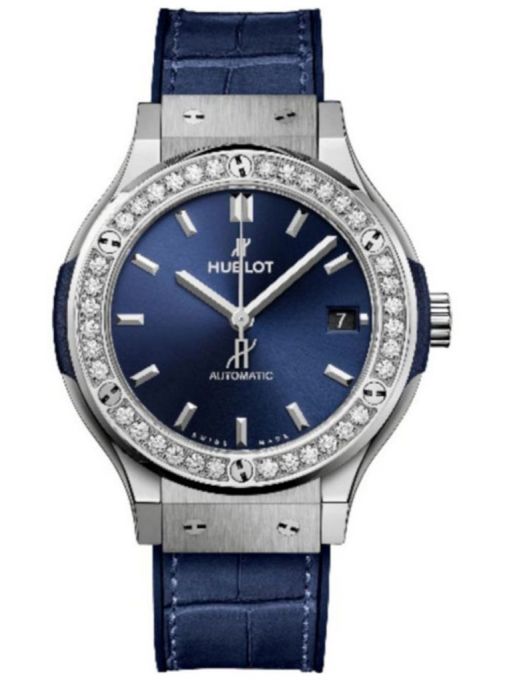ZEGAREK HUBLOT Classic Fusion Titanium Blue Diamonds