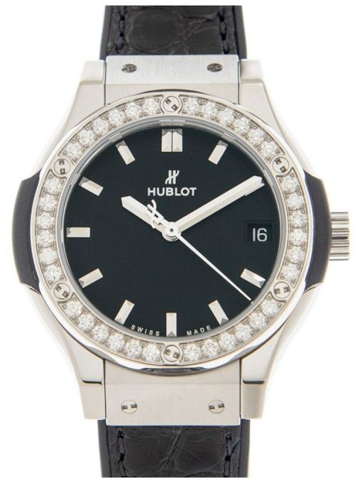 ZEGAREK HUBLOT Classic Fusion Titanium Diamonds